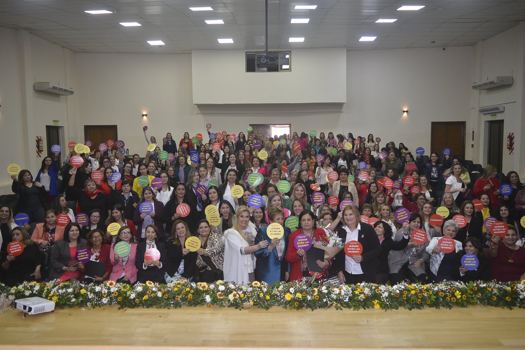 A meeting of women’s networks in Paraguay, 24 August 2019. Photo credit: International IDEA